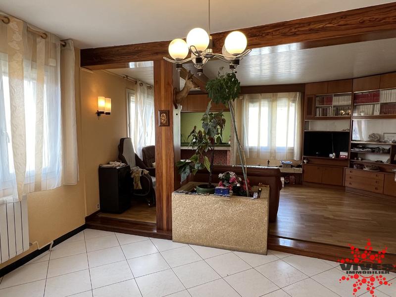 Villa - 168 m² - 6 pièces