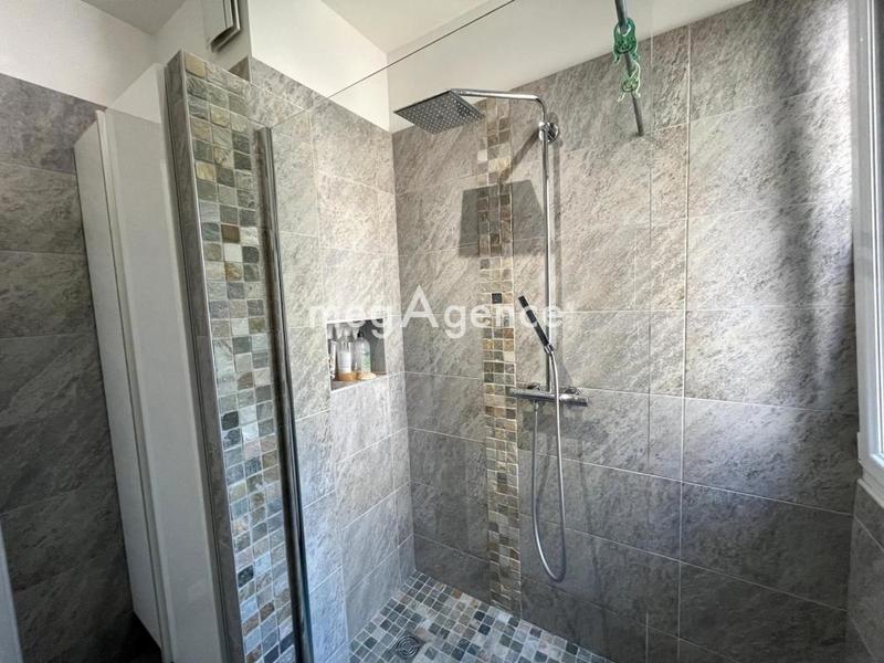 Appartement - 165 m² - 6 pièces