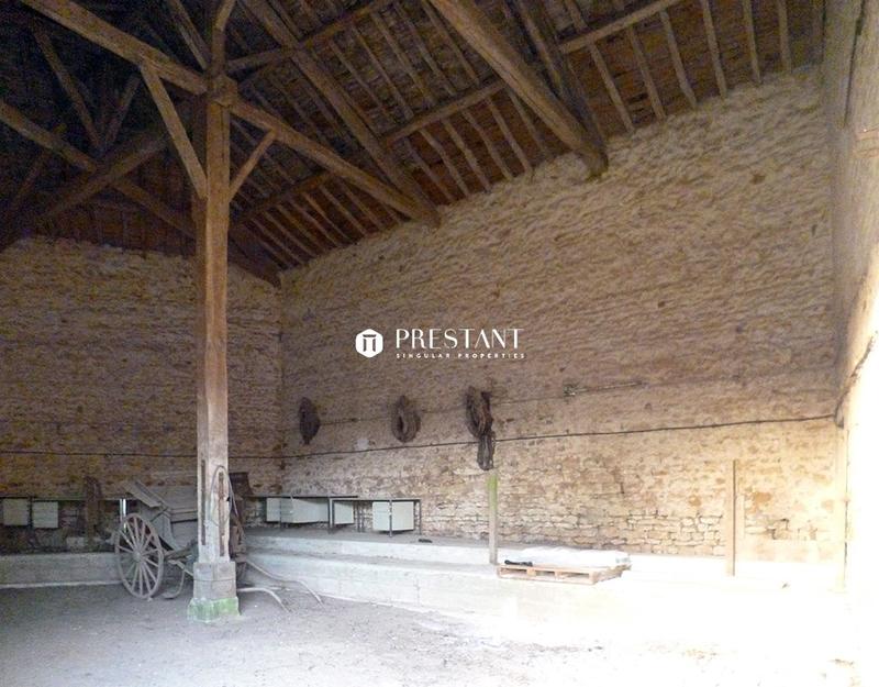 Château - 721 m² - 20 pièces