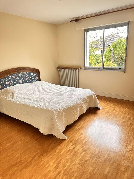 Maison d'architecte - 202 m² - 8 pièces