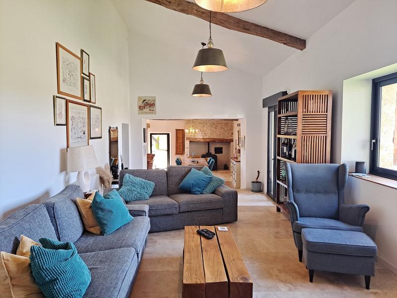 Maison - 198 m² - 7 pièces