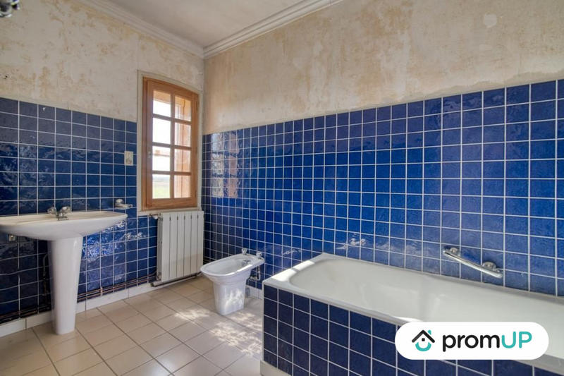 Maison ancienne - 371 m² - 4 pièces