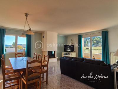 Maison - 180 m² - 6 pièces