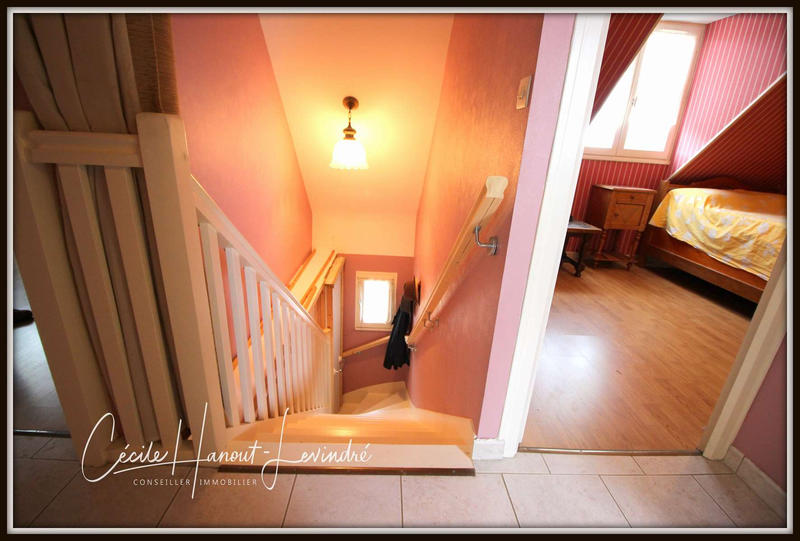 Maison - 98 m² - 6 pièces