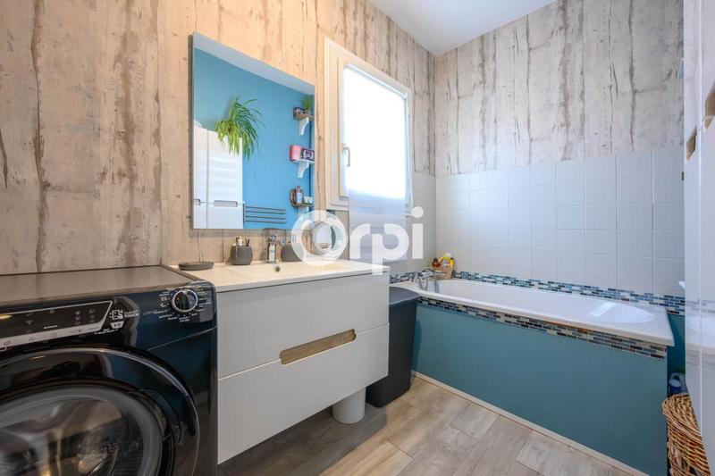 Maison - 94 m² - 5 pièces