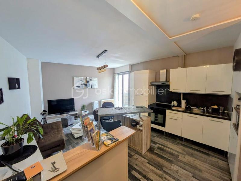 Loft - 38 m² - 2 pièces