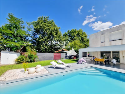 Villa - 140 m² - 6 pièces