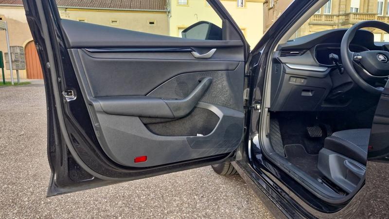 Skoda Octavia Combi 1.5 Tsi Hybrid 150 Dsg7 Selection - Garantie constructeur Automatique