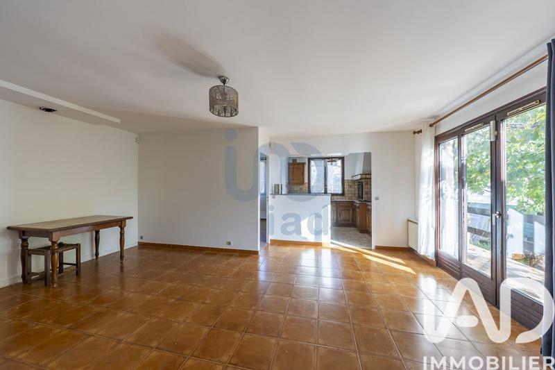 Maison - 90 m² - 5 pièces