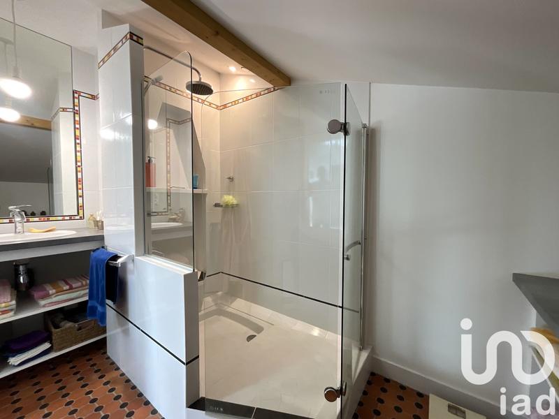 Maison - 205 m² - 5 pièces