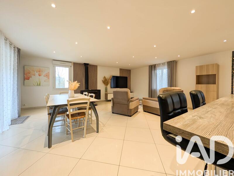 Maison - 142 m² - 6 pièces