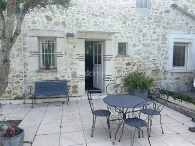 Maison en pierre - 221 m² - 7 pièces