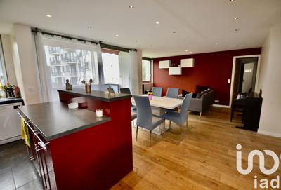 Appartement - 77 m² - 5 pièces