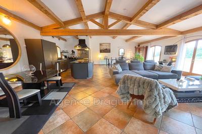 Villa - 157 m² - 7 pièces