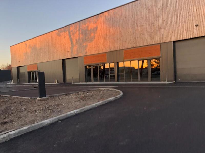 Local d'activité / Entrepôt - 1 662 m²