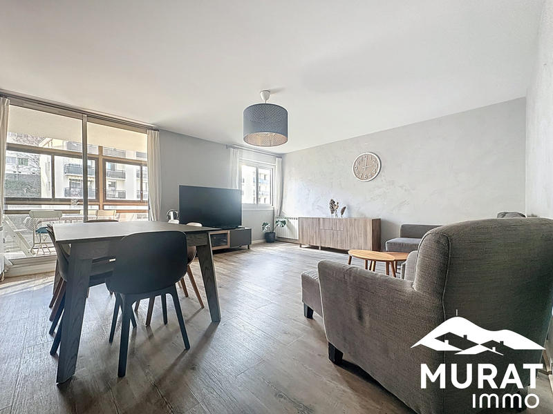 Appartement - 92 m² - 4 pièces