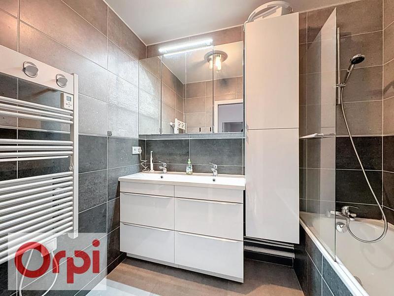 Appartement - 83 m² - 4 pièces