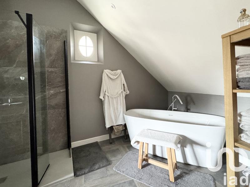 Maison - 176 m² - 7 pièces