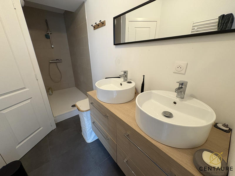 Appartement - 81 m² - 3 pièces