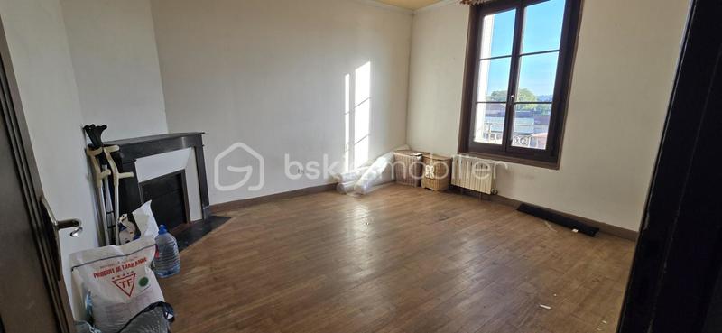 Maison ancienne - 384 m² - 7 pièces