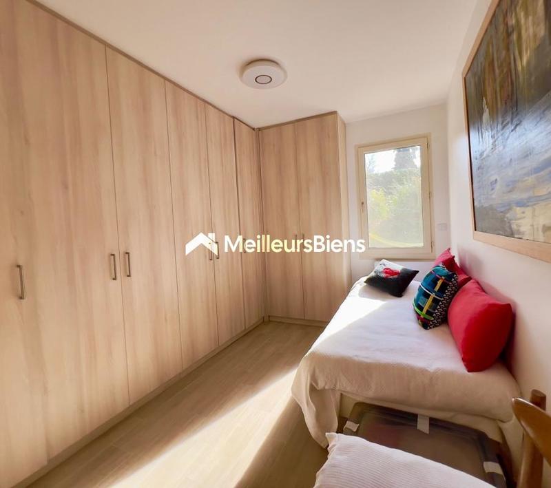 Villa - 216 m² - 7 pièces