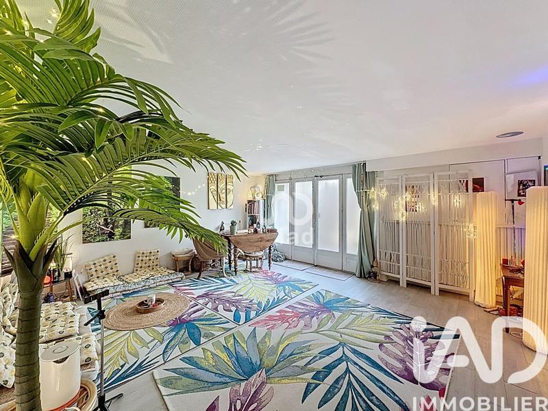 Maison - 192 m² - 9 pièces