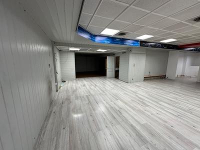 Local commercial - 280 m² - 1 pièce