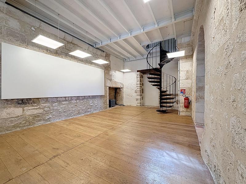 Maison - 180 m² - 4 pièces