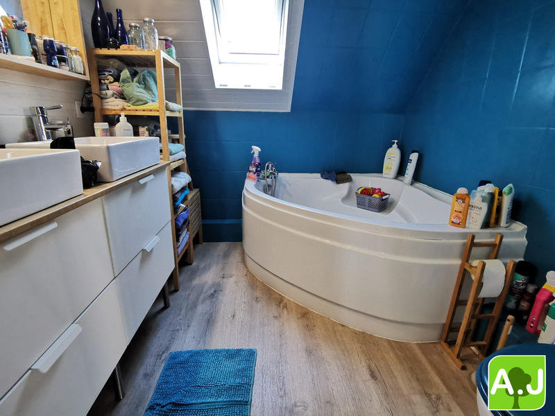 Maison - 130 m² - 6 pièces