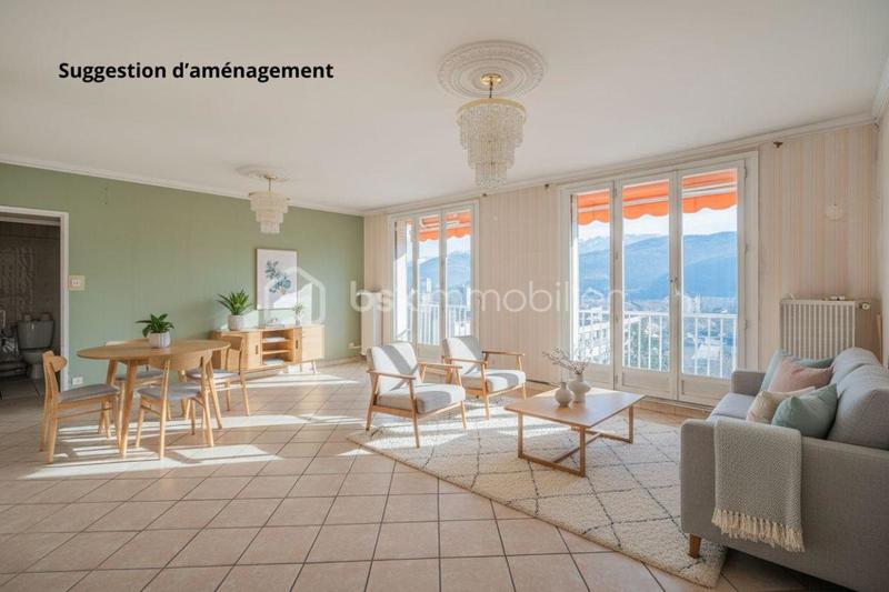Appartement - 83 m² - 5 pièces
