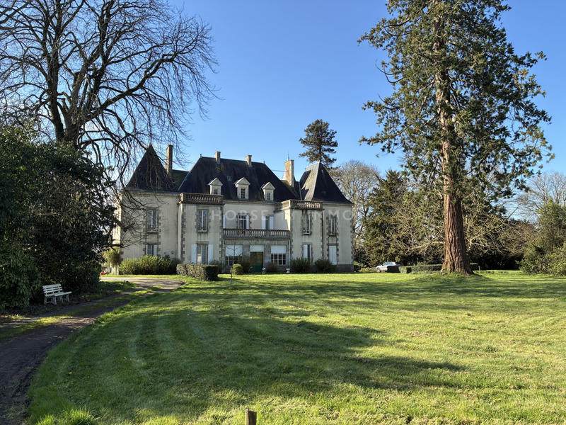 Château - 483 m² - 10 pièces