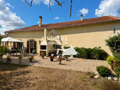 Maison - 157 m² - 4 pièces