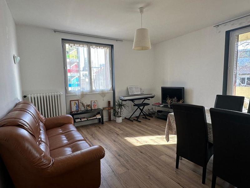 Appartement - 86 m² - 5 pièces