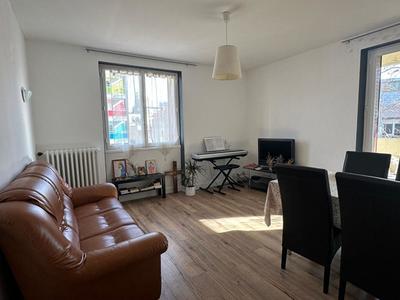 Appartement - 86 m² - 5 pièces