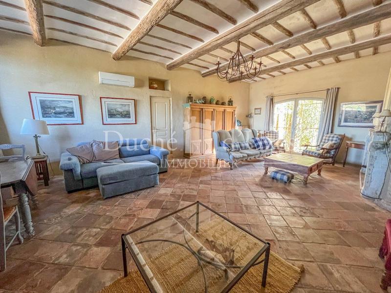 Maison - 275 m² - 7 pièces