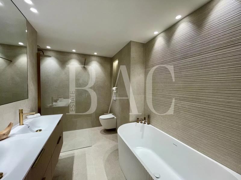 Appartement - 122 m² - 3 pièces