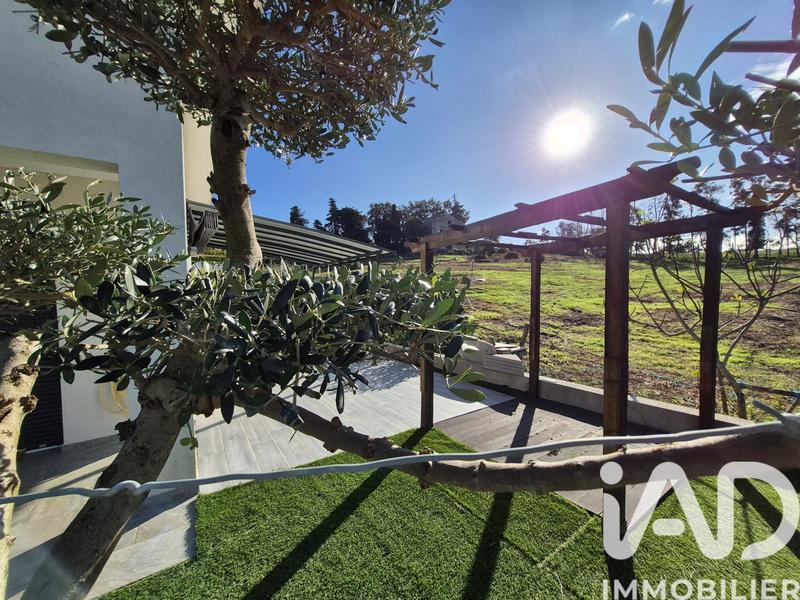 Maison - 164 m² - 10 pièces