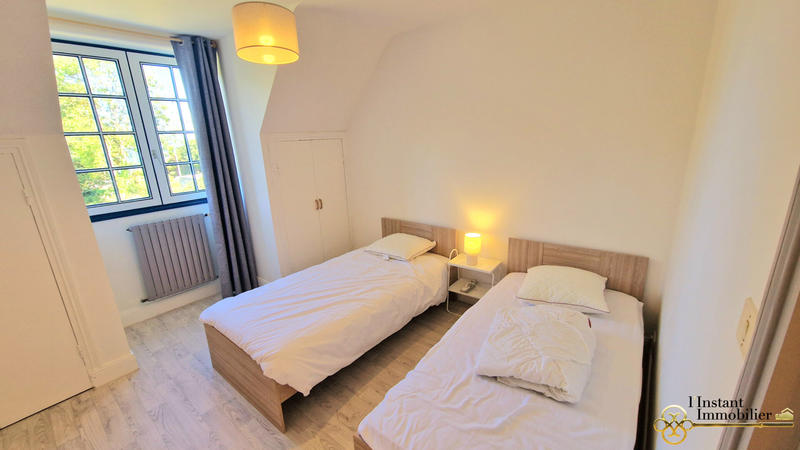 Demeure - 135 m² - 6 pièces