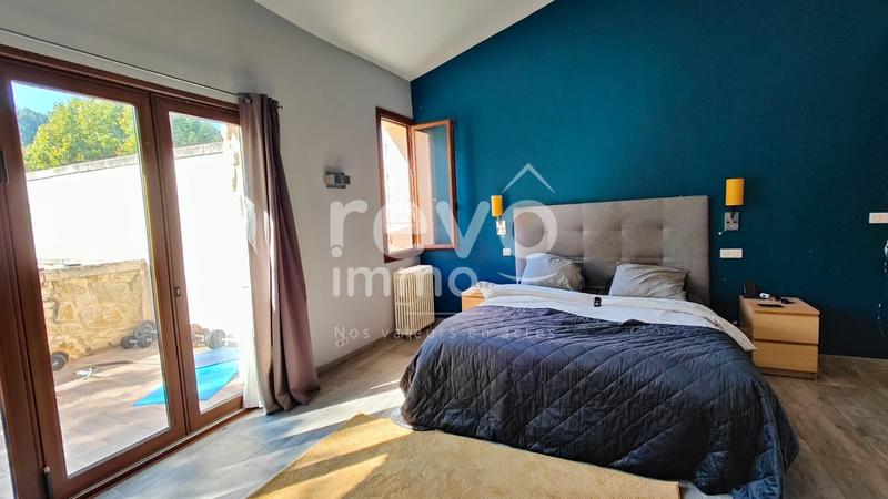 Maison - 380 m² - 14 pièces