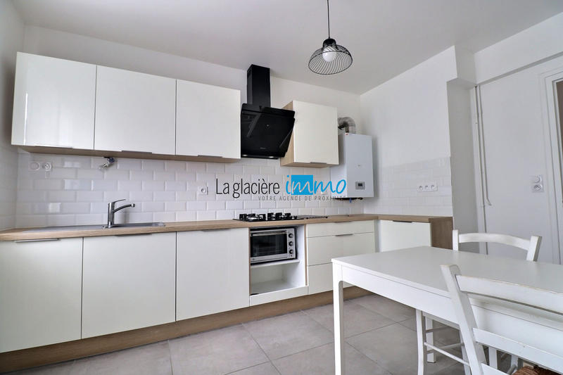 Appartement - 98 m² - 4 pièces
