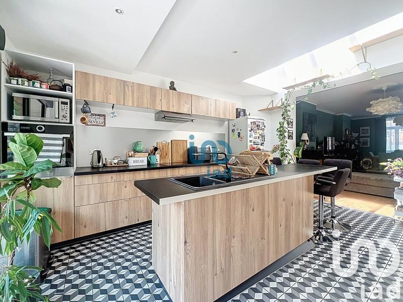 Maison - 165 m² - 6 pièces