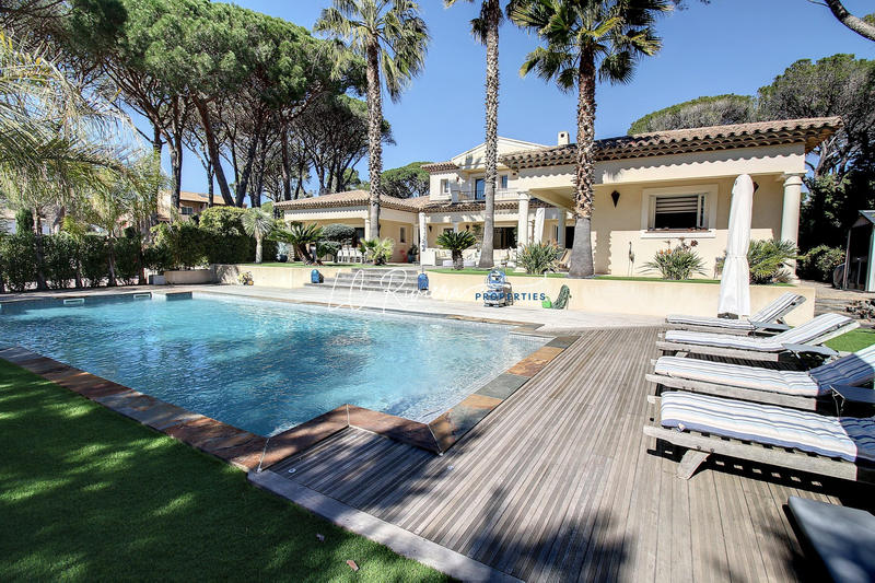 Villa - 300 m² - 8 pièces