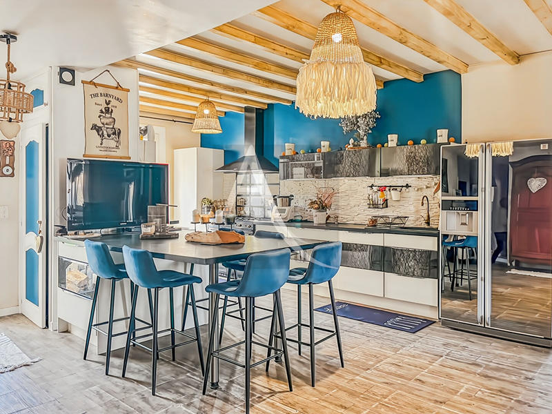 Maison - 180 m² - 6 pièces