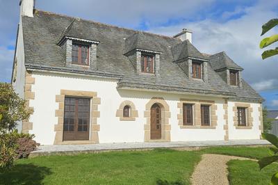 Maison - 179 m² - 7 pièces