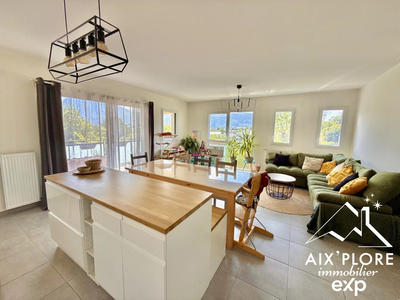 Appartement - 92 m² - 4 pièces