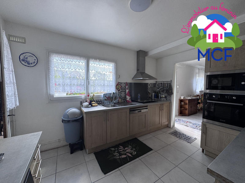 Maison traditionnelle - 121 m² - 7 pièces