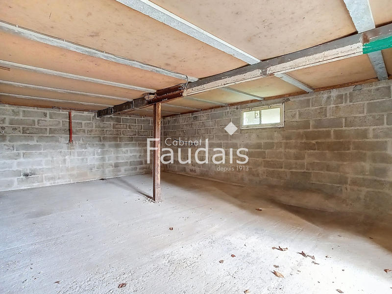 Maison - 198 m² - 8 pièces