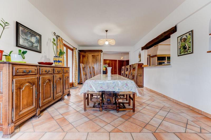 Villa - 310 m² - 8 pièces