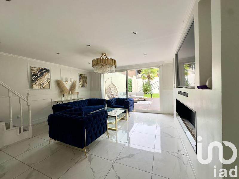 Maison - 159 m² - 6 pièces