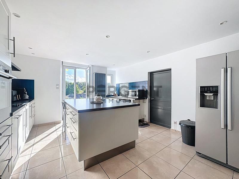 Maison - 160 m² - 6 pièces